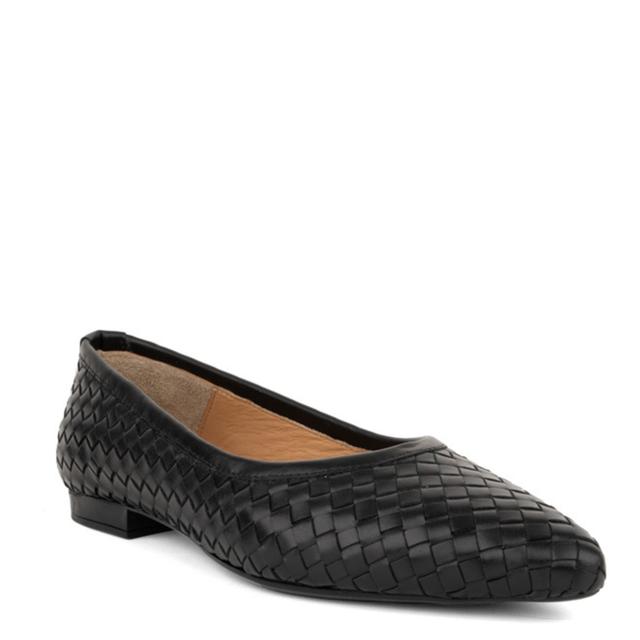 Balerinos moterims, Juoda, Ballerinas
