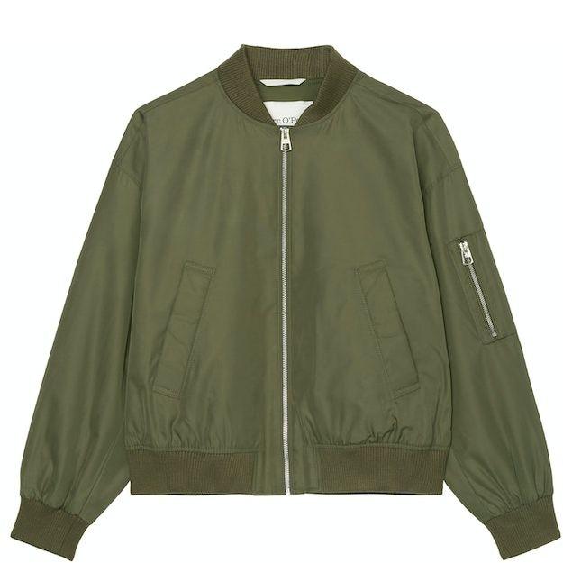 Bomberis moterims, Žalia