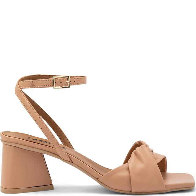 Basutės moterims, Kūno, Carry sandals