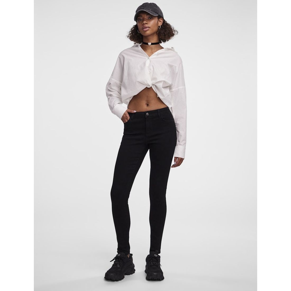 PIECES Slim džinsai moterims, Juoda, Dana skinny jeans 5