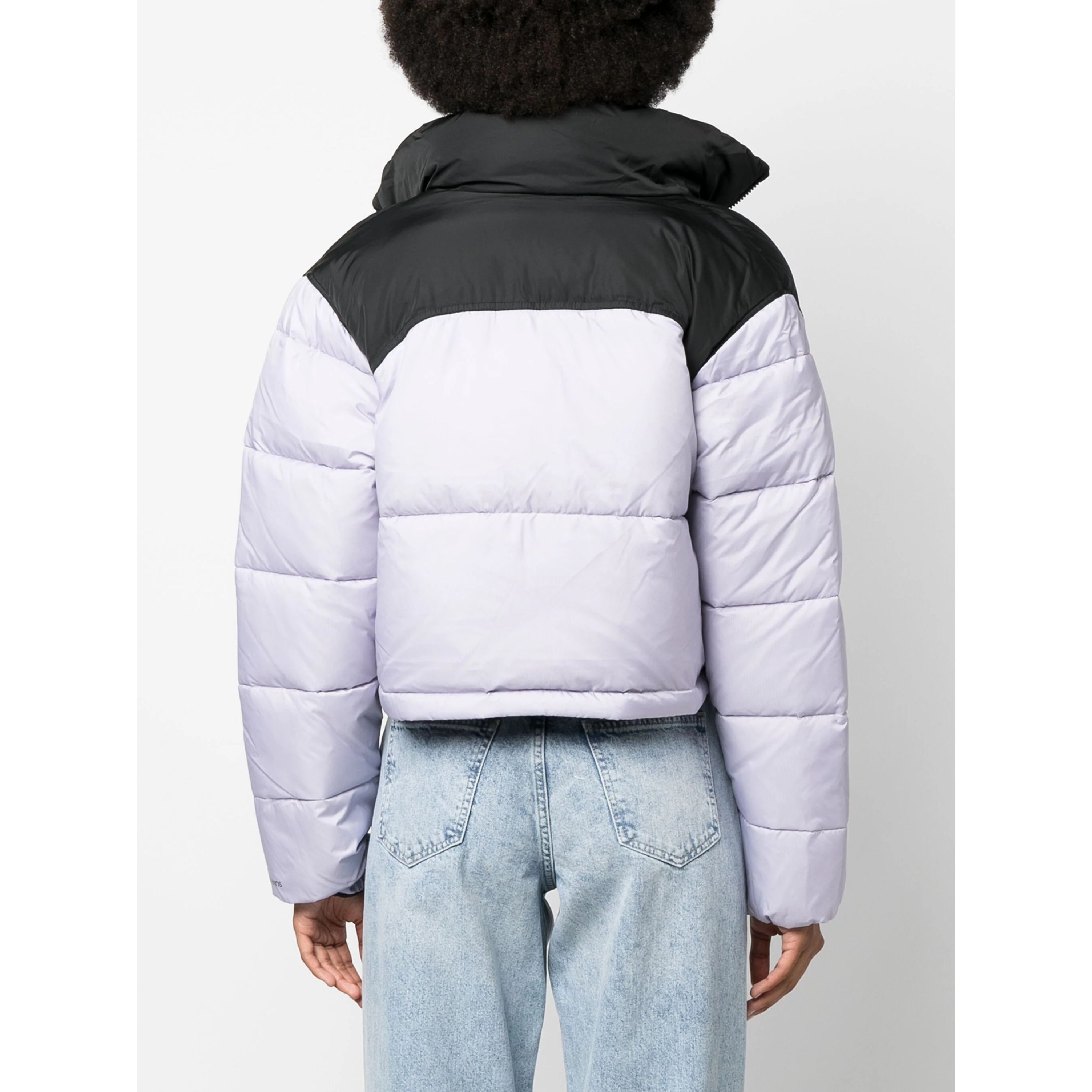 CALVIN KLEIN JEANS Pūkinė striukė moterims, purple, Blocked cropped puffer 3