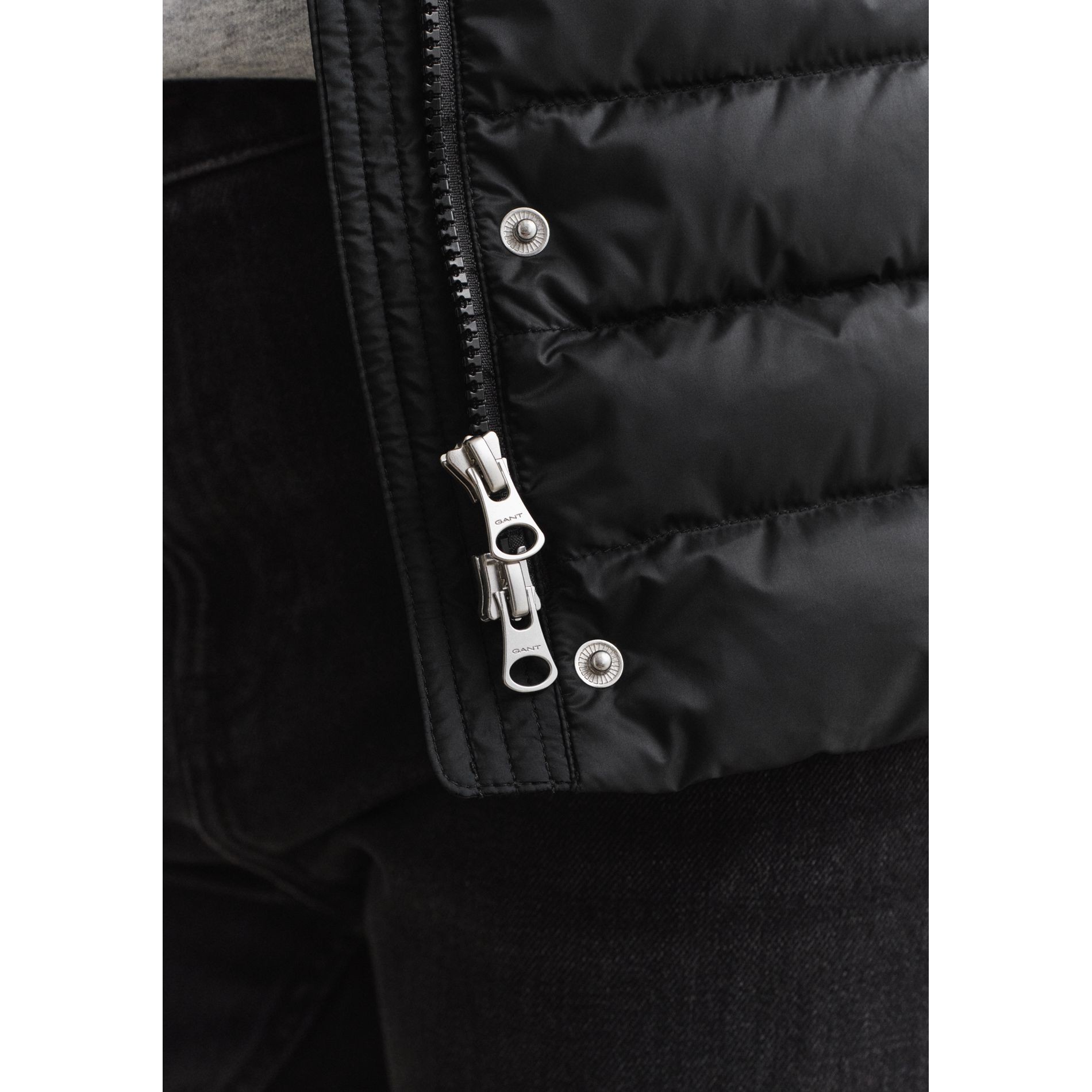 GANT Pūkinė liemenė moterims, Juoda, Light down vest 4