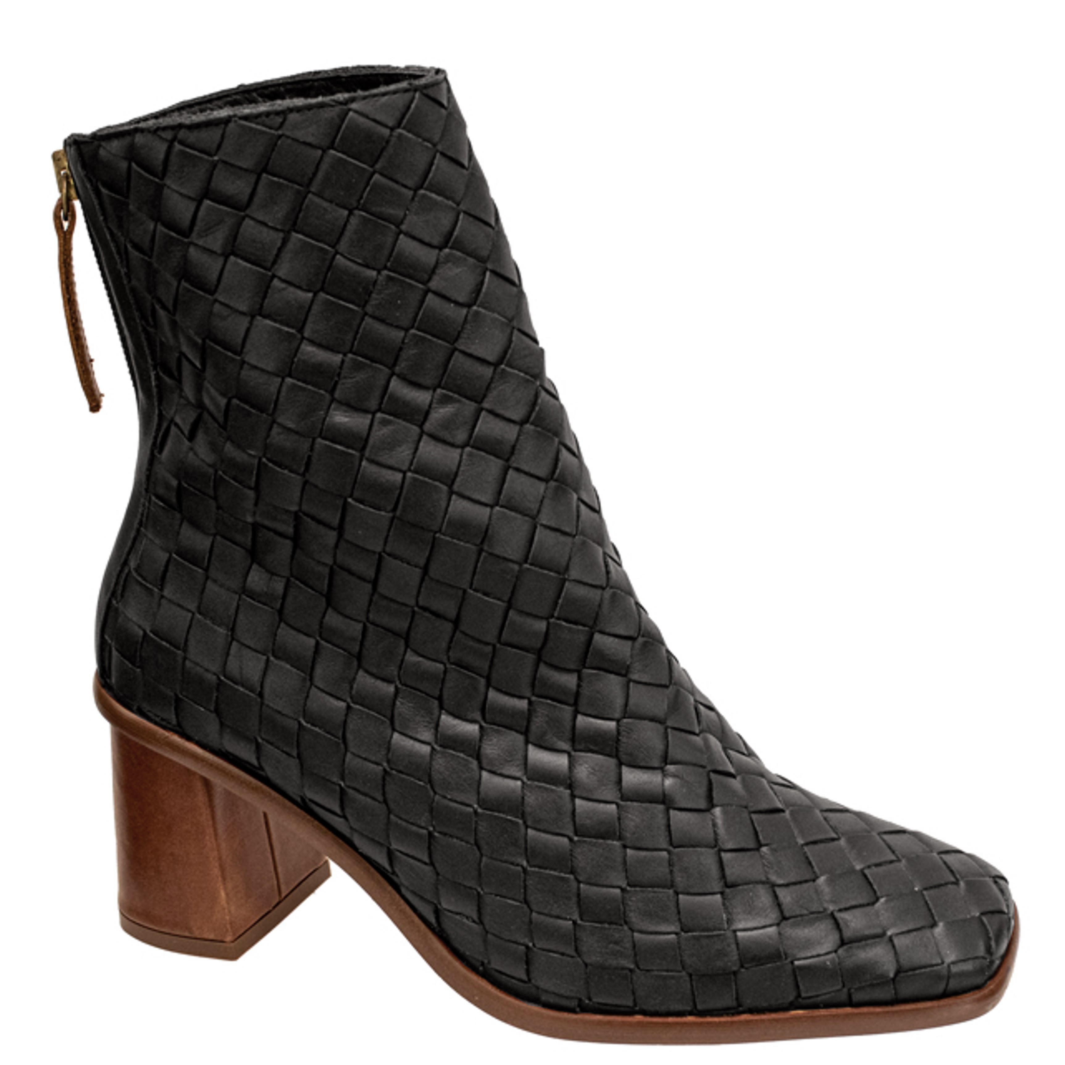 ALOHAS Aulinukai moterims, Juoda, West booties 1