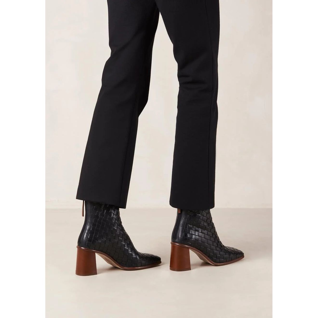 ALOHAS Aulinukai moterims, Juoda, West booties 3