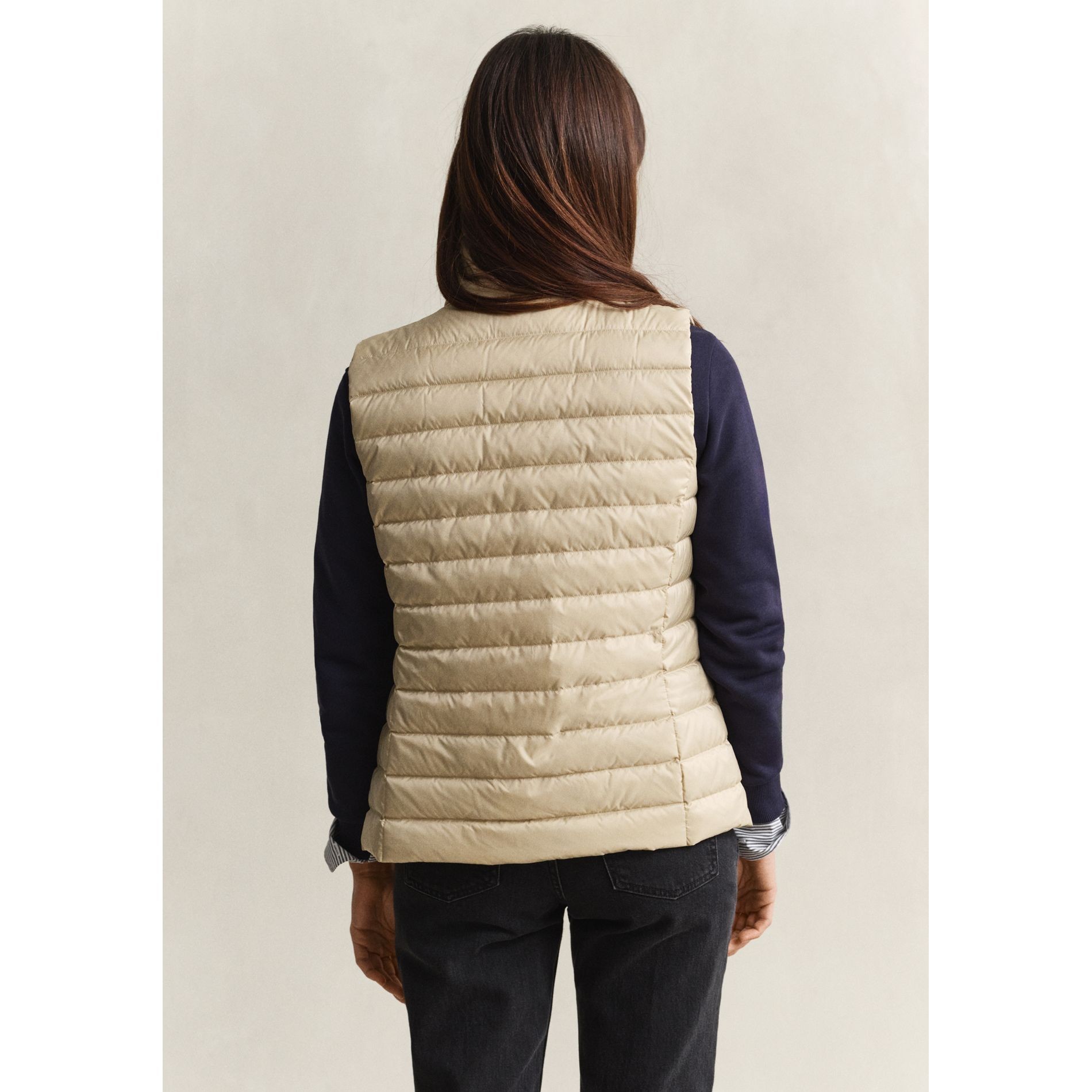 GANT Pūkinė liemenė moterims, Smėlio, Light down vest 3